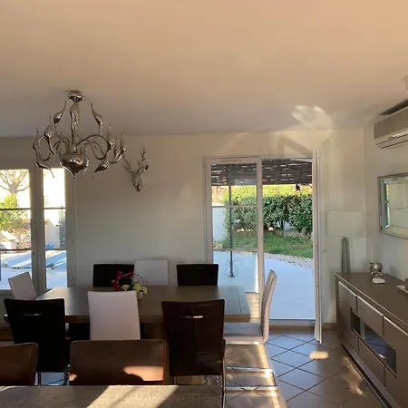 Casa de Férias Cetanou 4 Etoiles Piscine Et Climatisation Au Calme